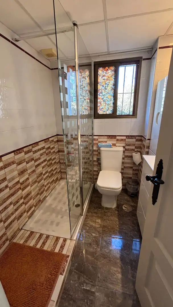 Baño de Casa adosada en venta en Torremolinos con Aire acondicionado, Calefacción y Terraza