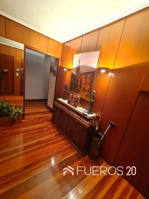Piso en venta en Barakaldo  con Calefacción, Terraza y Trastero