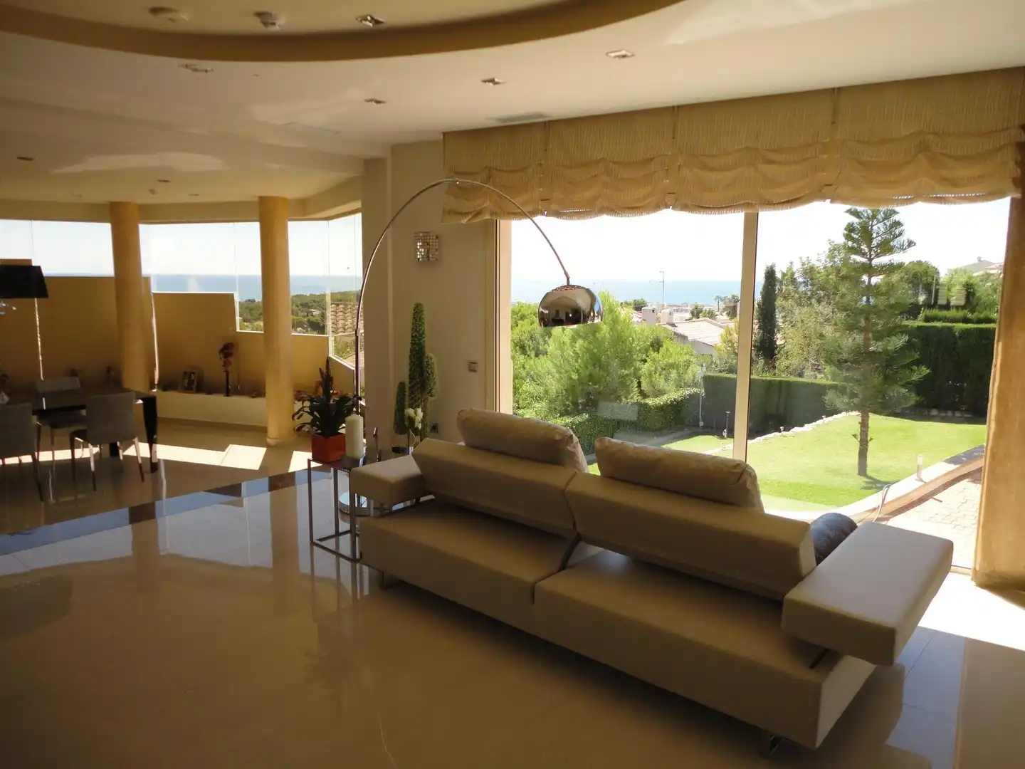 Wohnzimmer von Haus oder Chalet zum Verkauf in Cunit mit Klimaanlage, Heizung und Privatgarten
