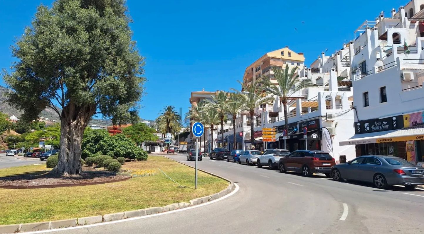 Vista exterior de Garatge en venda en Benalmádena