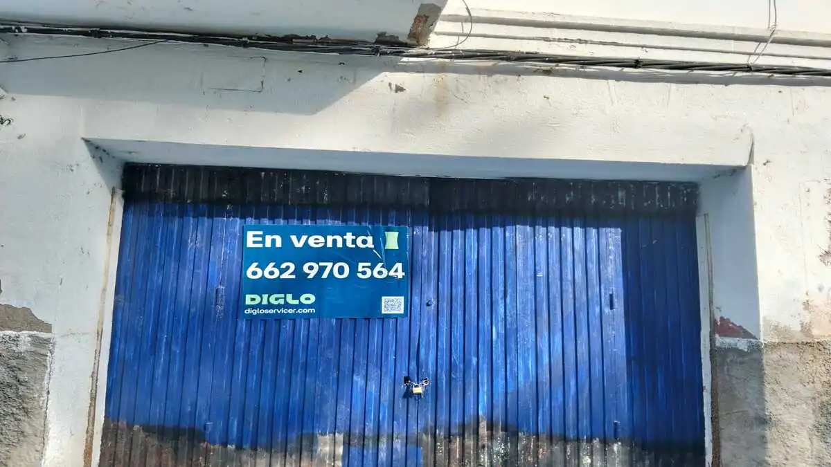 Commercial properties for sale in CALZADA SAN LAZARO, 12, Zona Sur - Av. de España - San Miguel