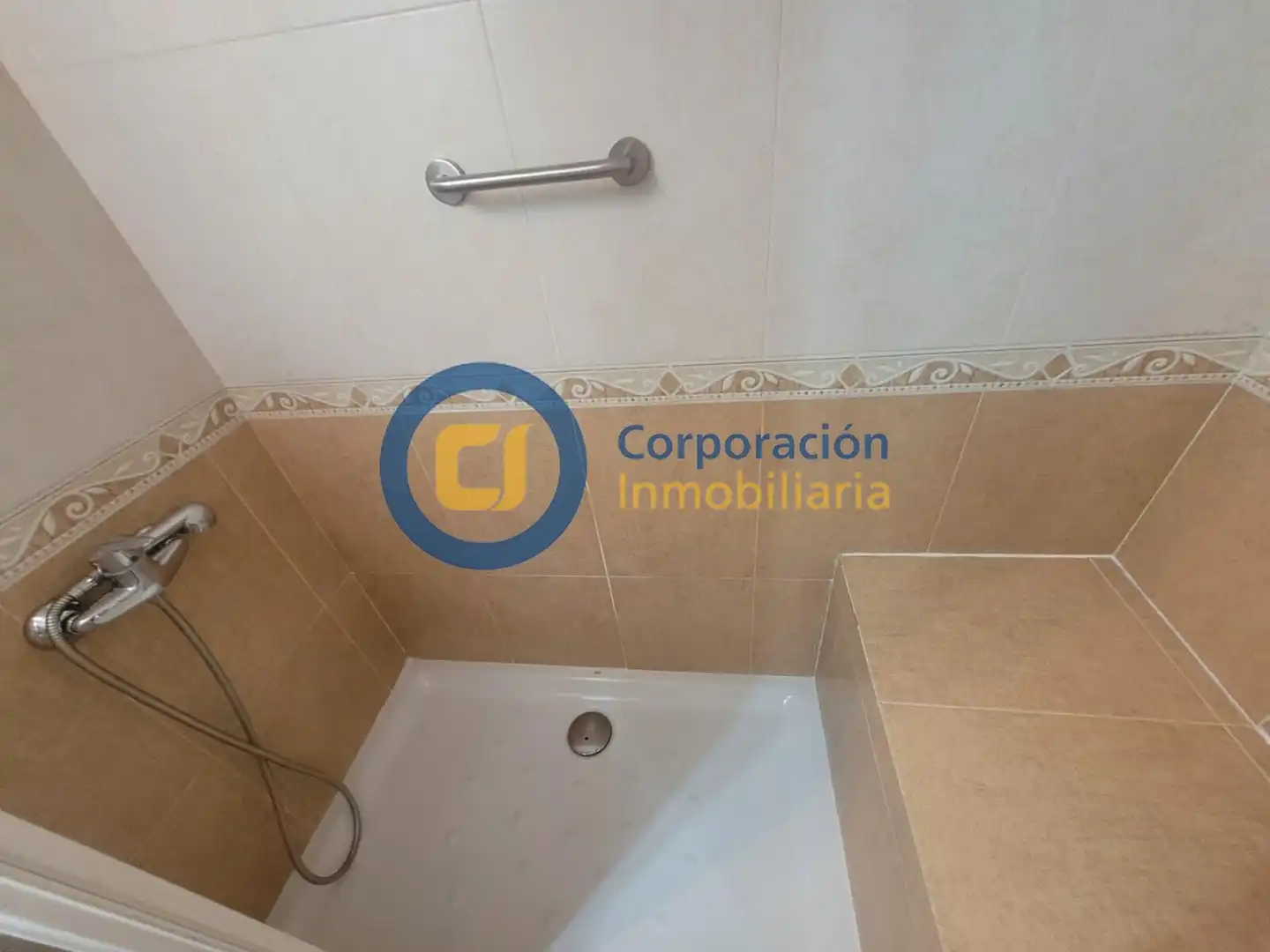 Baño de Piso en venta en Lorca con Aire acondicionado y Amueblado