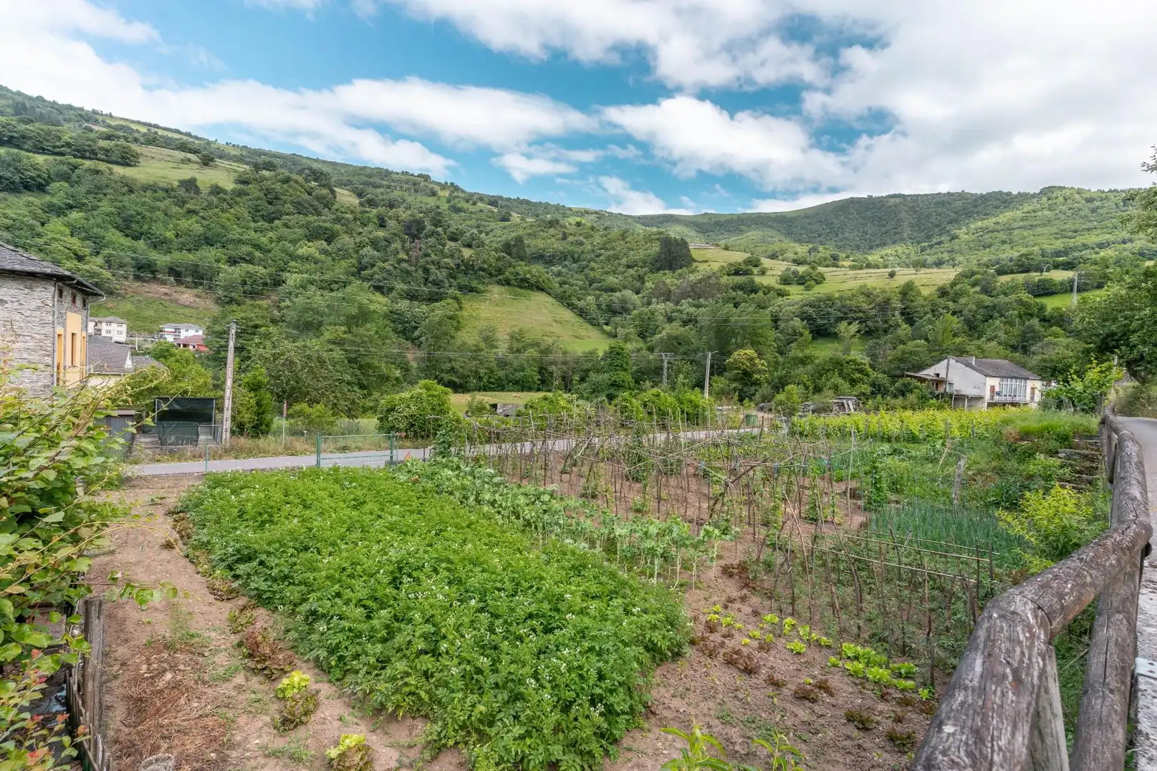Casa o chalet en venta en Cangas del Narcea con Jardín privado, Amueblado y Balcón