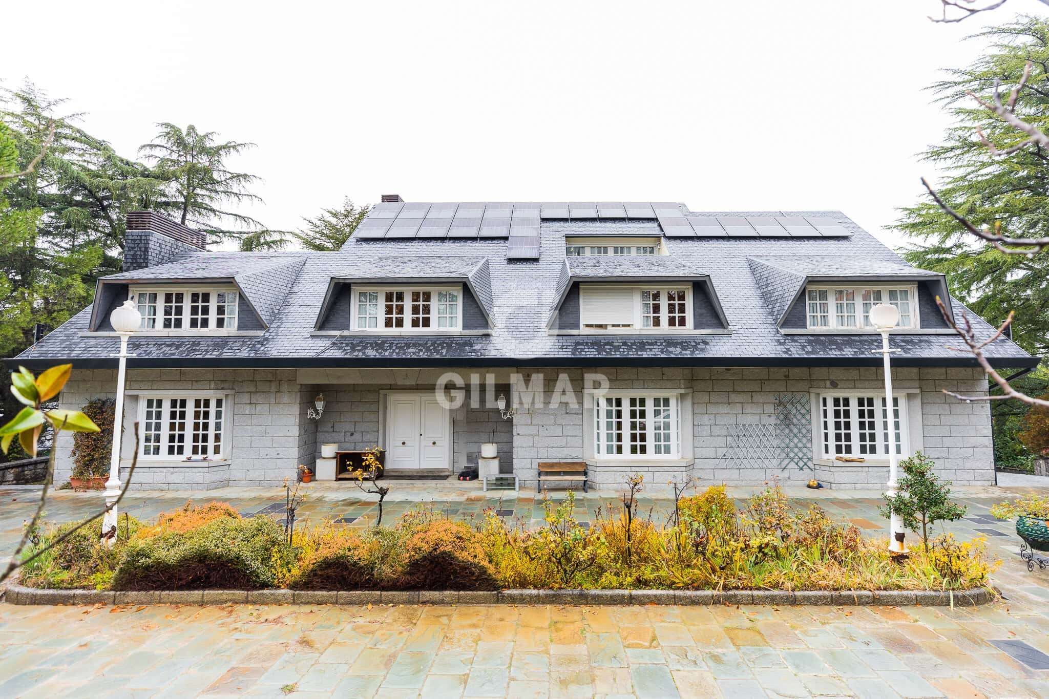 Vista exterior de Casa o xalet en venda en Collado Villalba amb Calefacció