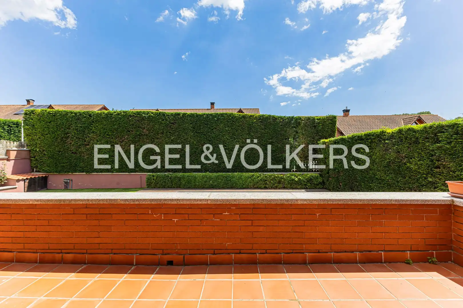 Terrassa de Casa o xalet en venda en Sant Cugat del Vallès amb Aire condicionat, Calefacció i Jardí privat
