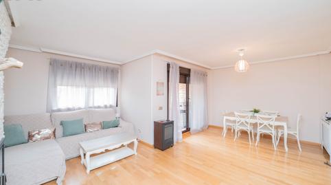 Foto 3 de Casa adosada en venta en Calle del Pino Salgareńo, 57, La Dehesa - El Pinar, Navalcarnero