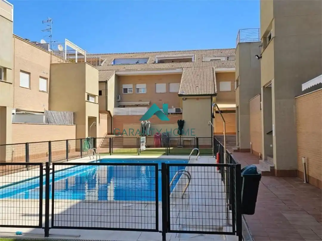 Adossat amb piscina en venda a Carretera de Sevilla - Los Montitos, imagen 2