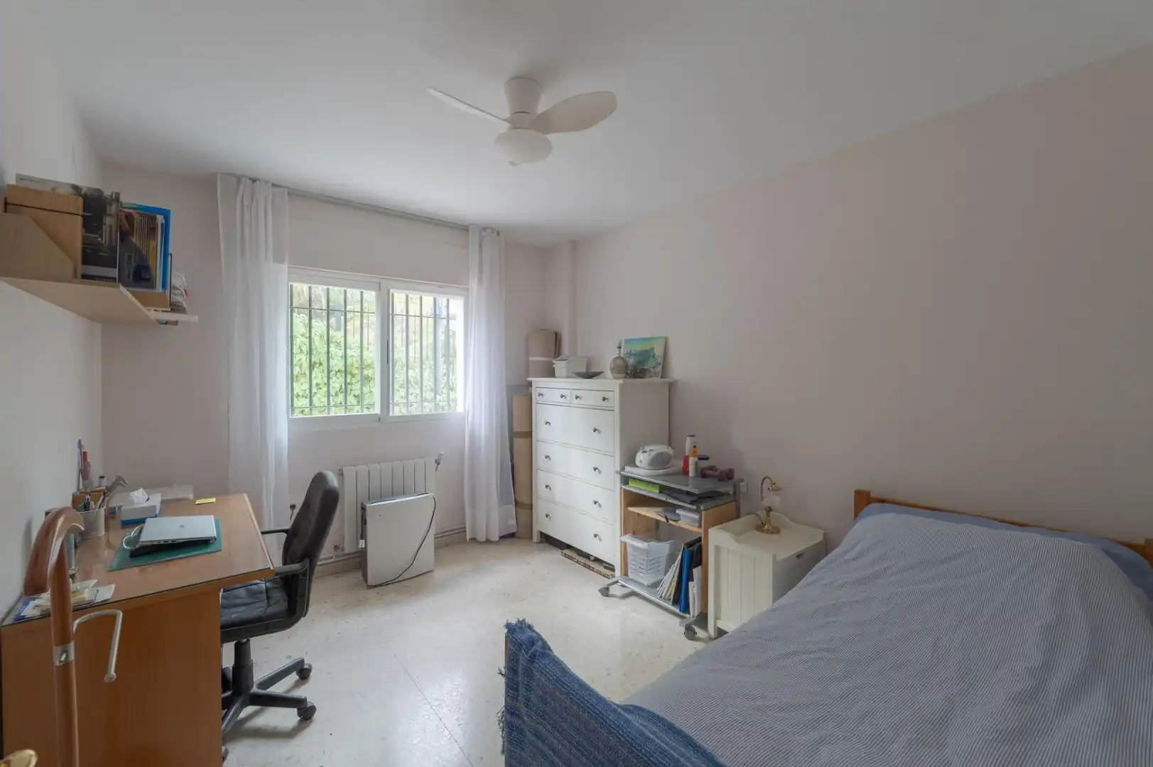Bedroom of Flat for sale in Genil