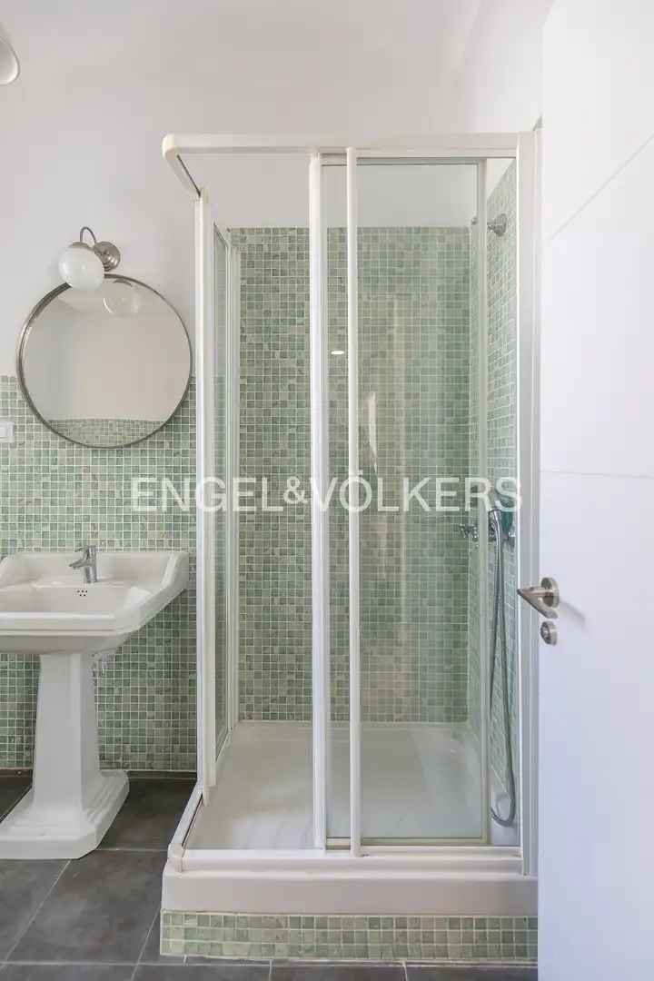 Bathroom of Flat for rent in Madrid  with Air Conditioner, Heating and Terrace