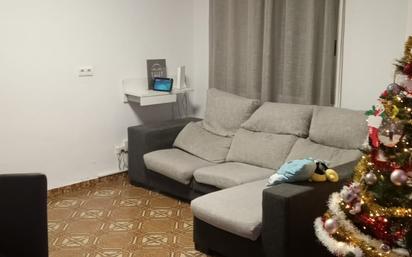 Living room of Flat for sale in Alzira  with Air Conditioner and Balcony