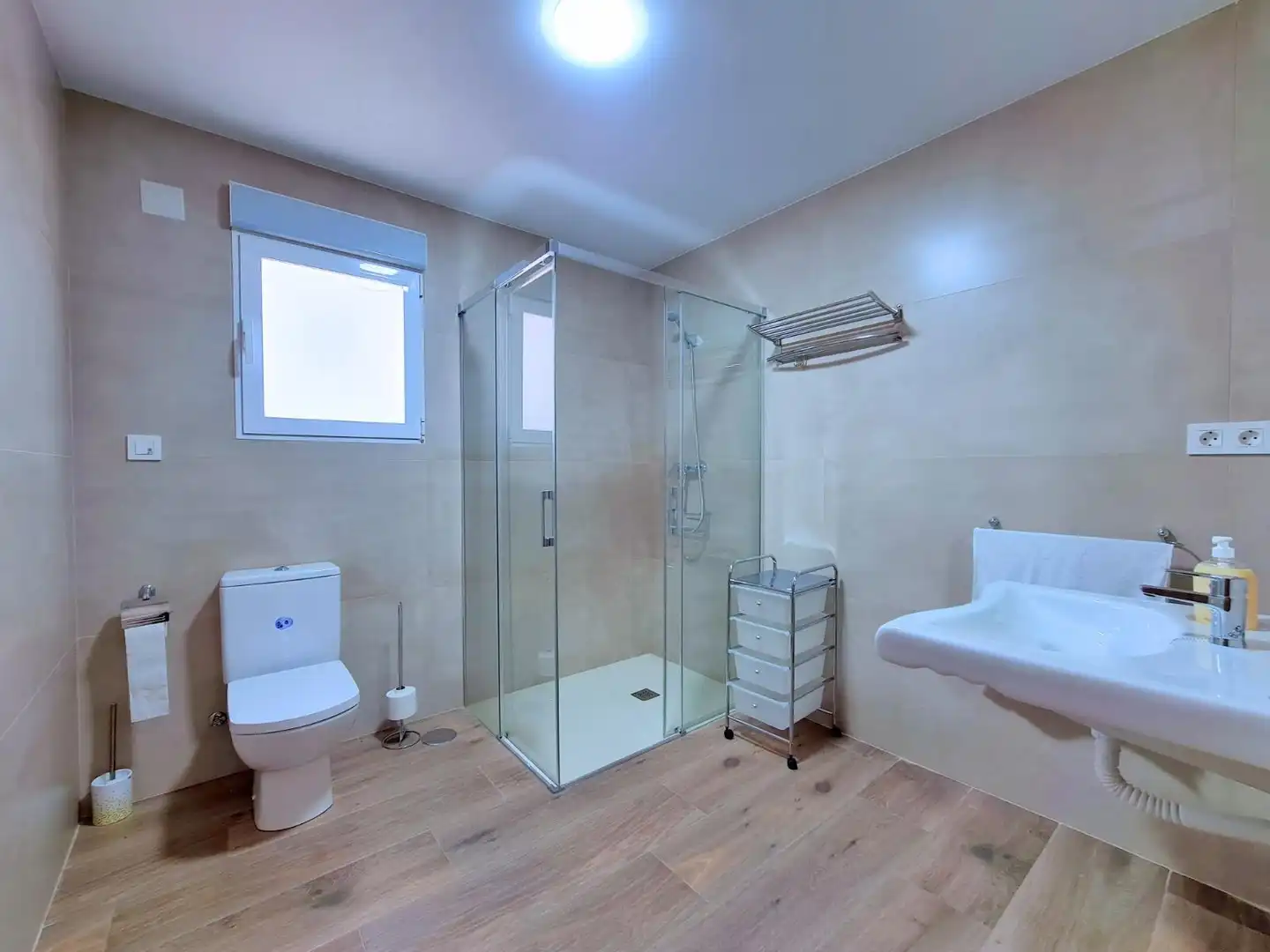 Bany de Casa o xalet en venda en Cartagena amb Aire condicionat, Jardí privat i Terrassa