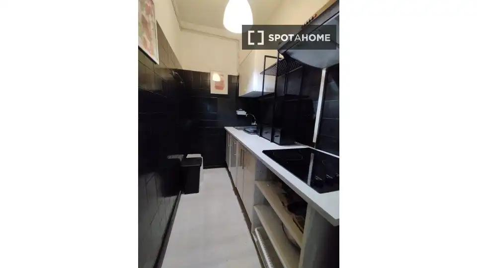 Cocina de Piso de alquiler en L'Hospitalet de Llobregat con Aire acondicionado, Calefacción y Amueblado