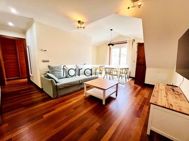 Apartament amb ascensor en venda a Rúa Carral