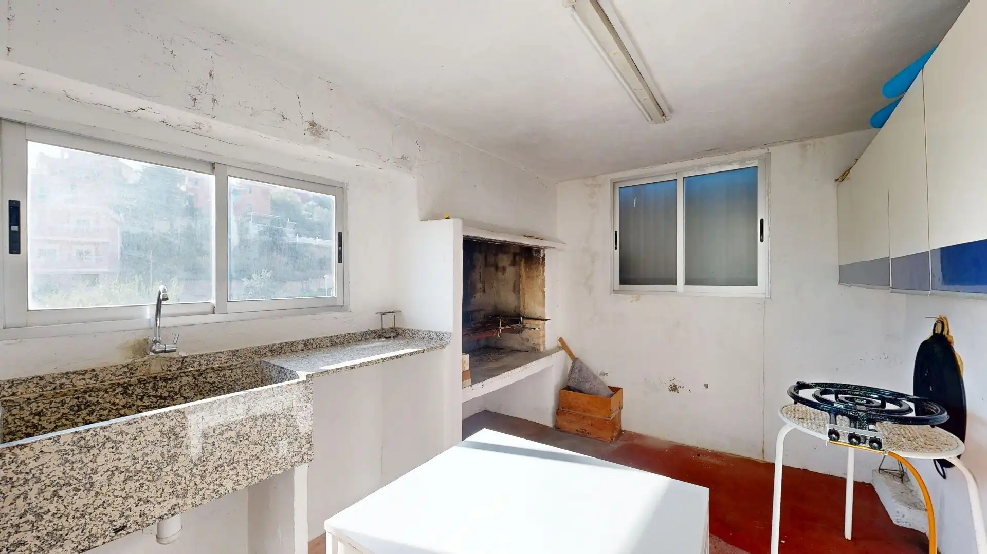 Küche von Haus oder Chalet zum Verkauf in Chiva mit Privatgarten und Abstellraum
