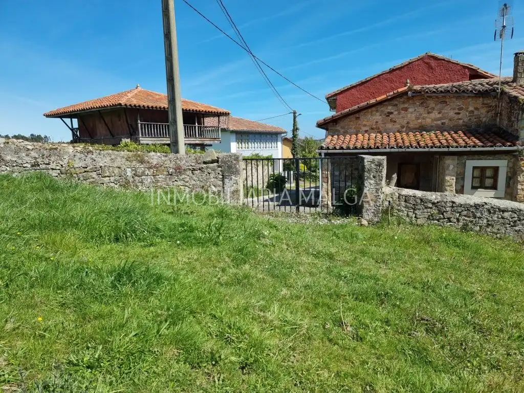 Casa o xalet en venda en Colunga amb Jardí privat i Traster