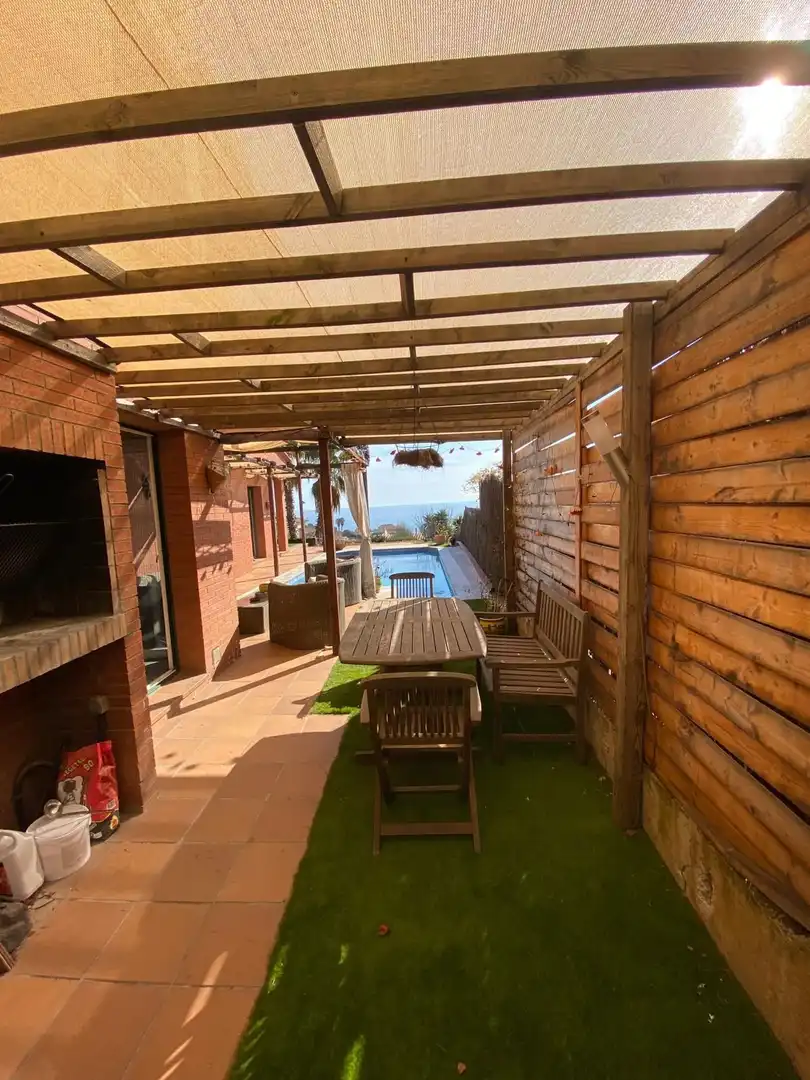 Casa amb piscina en venda a Canet de Mar, imagen 4