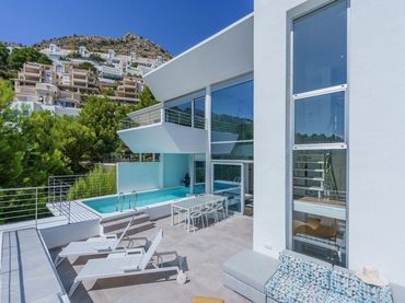 Detached house with balcony for sale in Altea Hills