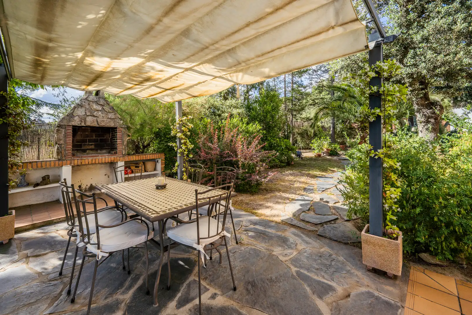 Terraza de Casa o chalet en venta en Las Rozas de Madrid con Aire acondicionado, Calefacción y Jardín privado