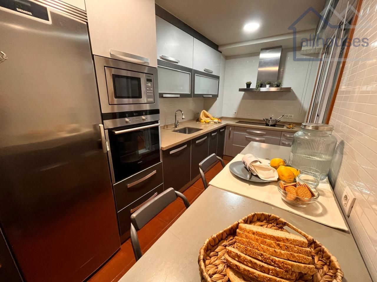 Kitchen of Flat for sale in Pontevedra Capital   with Heating, Terrace and Storage room