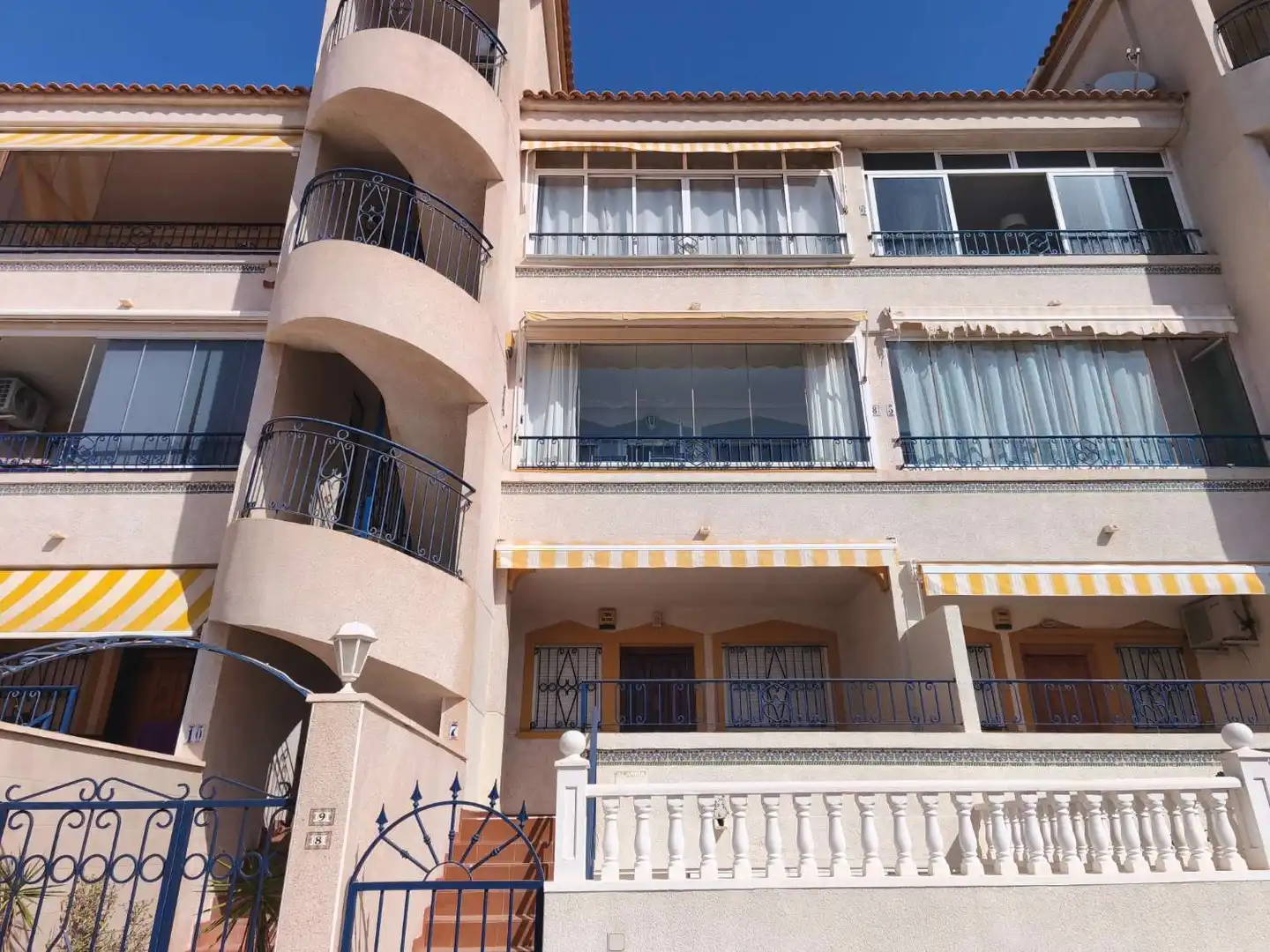 Apartament amb piscina en venda a Orihuela Costa