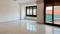 Sala d'estar de Pis en venda en Alicante / Alacant amb Aire condicionat, Terrassa i Balcó