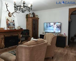 Living room of House or chalet for sale in Algeciras  with Terrace and Balcony