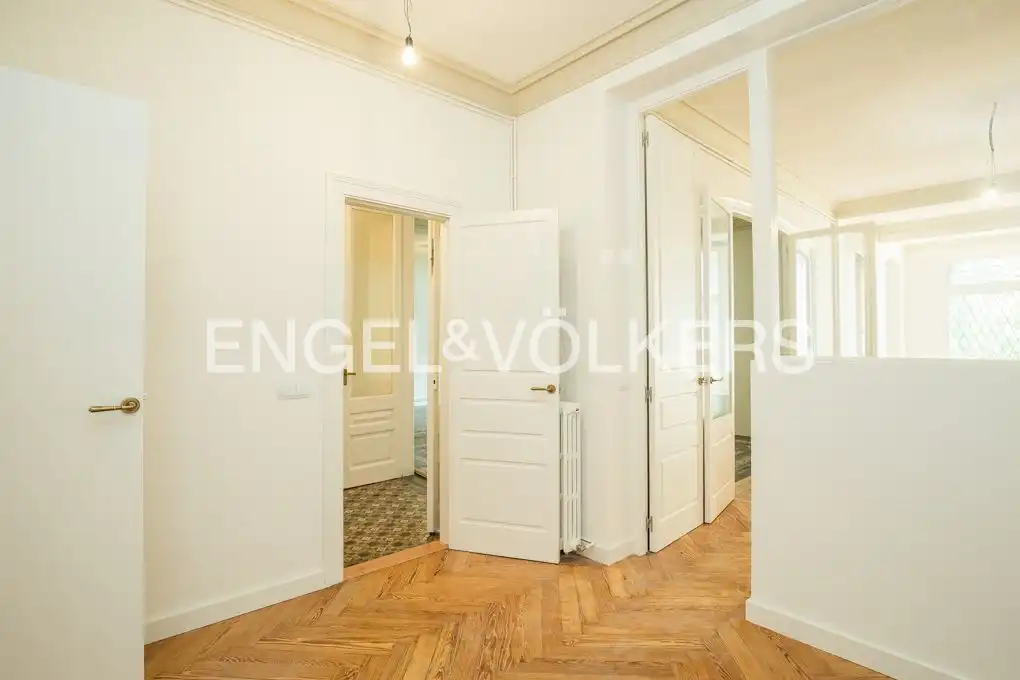 Piso de alquiler en Barcelona con Aire acondicionado, Calefacción y Jardín privado