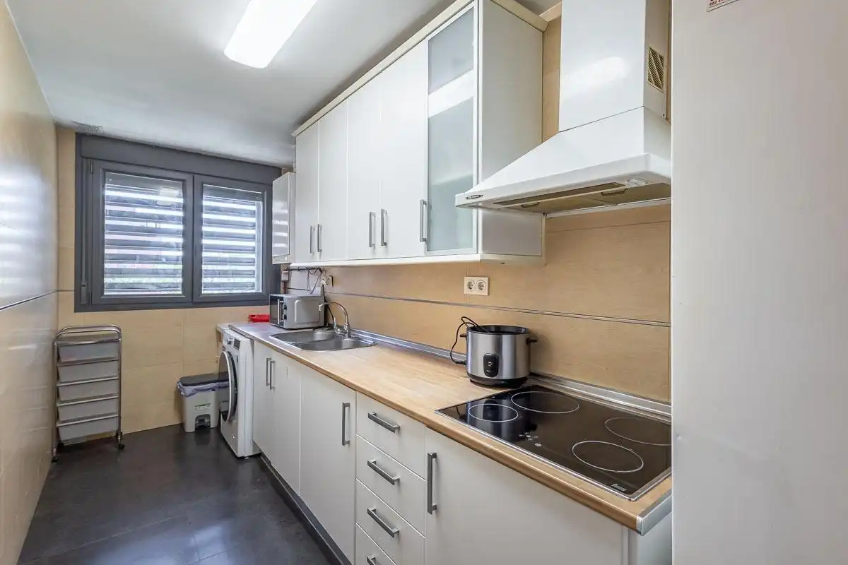 Kitchen of Flat for sale in Granada  with Air Conditioner, Heating and Private garden