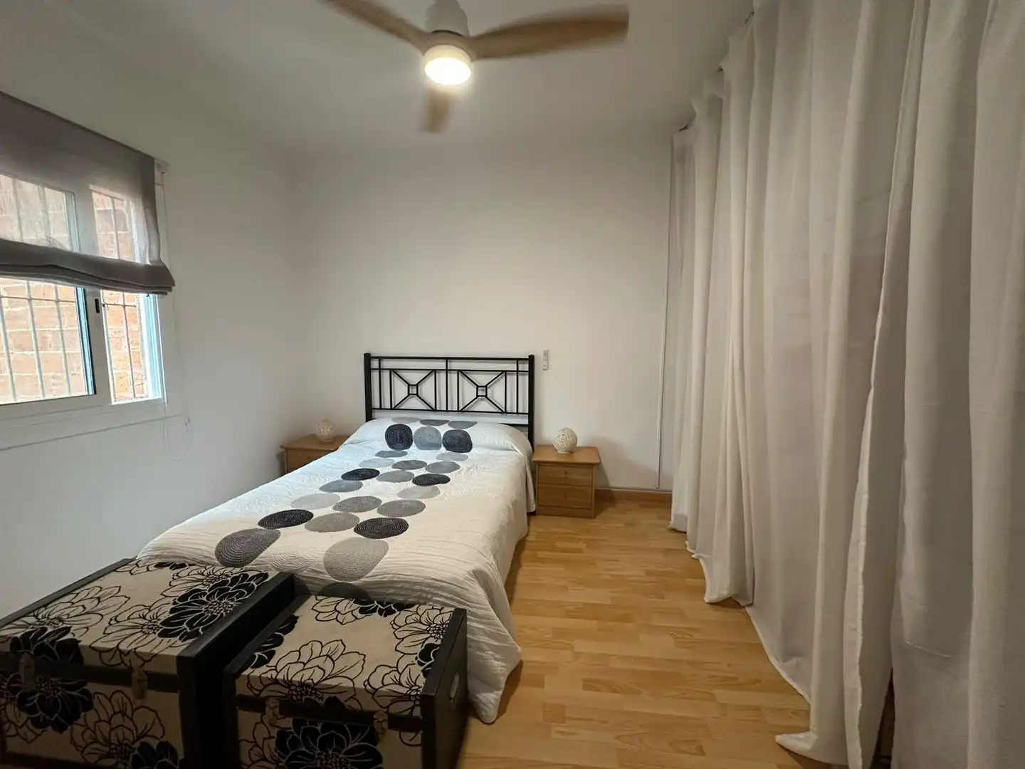 Dormitori de Apartament en venda en Barcelona amb Parquet, Traster i Moblat