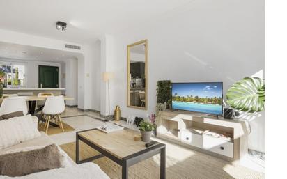 Living room of Apartment for sale in Marbella  with Air Conditioner, Terrace and Swimming Pool