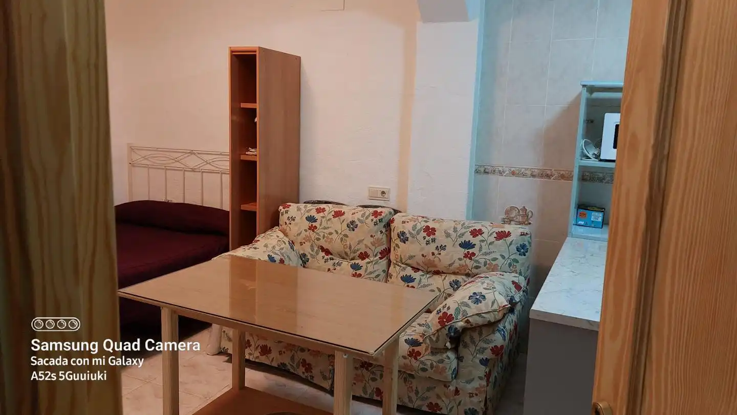 Bedroom of Study for rent in Granada  with Furnished