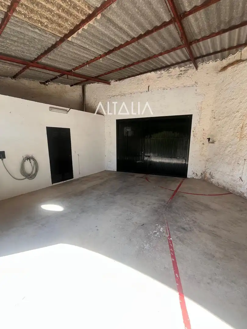 Aparcament de Casa o xalet en venda en Torrejoncillo del Rey amb Calefacció, Terrassa i Alarma