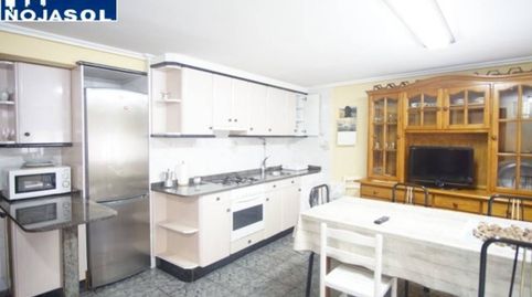 REF. 000639  CASA EN HELGUERAS REPARTIDA EN TRES VIVIENDA CON PARCELA DE 554 M2, imatge 3