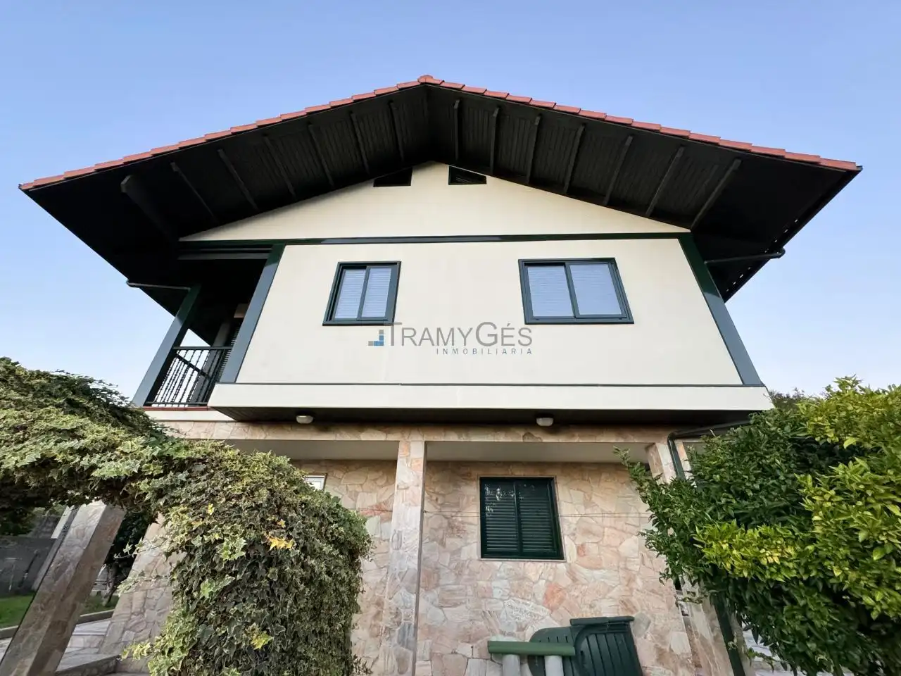 Vista exterior de Casa o chalet en venta en Redondela con Calefacción, Jardín privado y Terraza