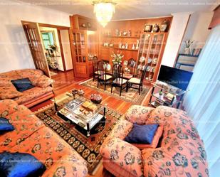 Living room of Flat for sale in Pontevedra Capital   with Heating and Storage room