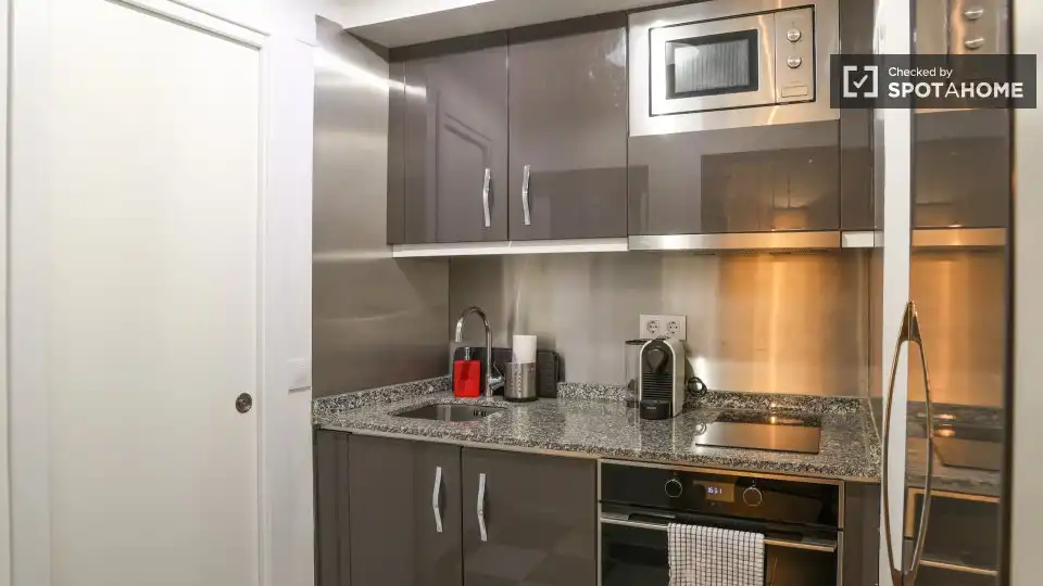 Piso con terraza en alquiler en Centro, imagen 5