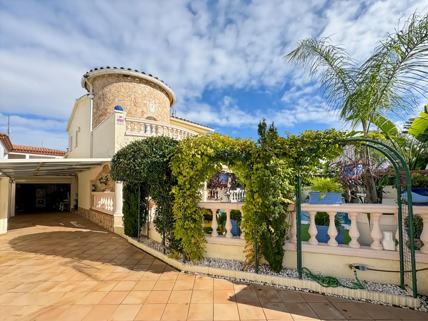 Casa amb piscina en venda a Requesens, imagen 4
