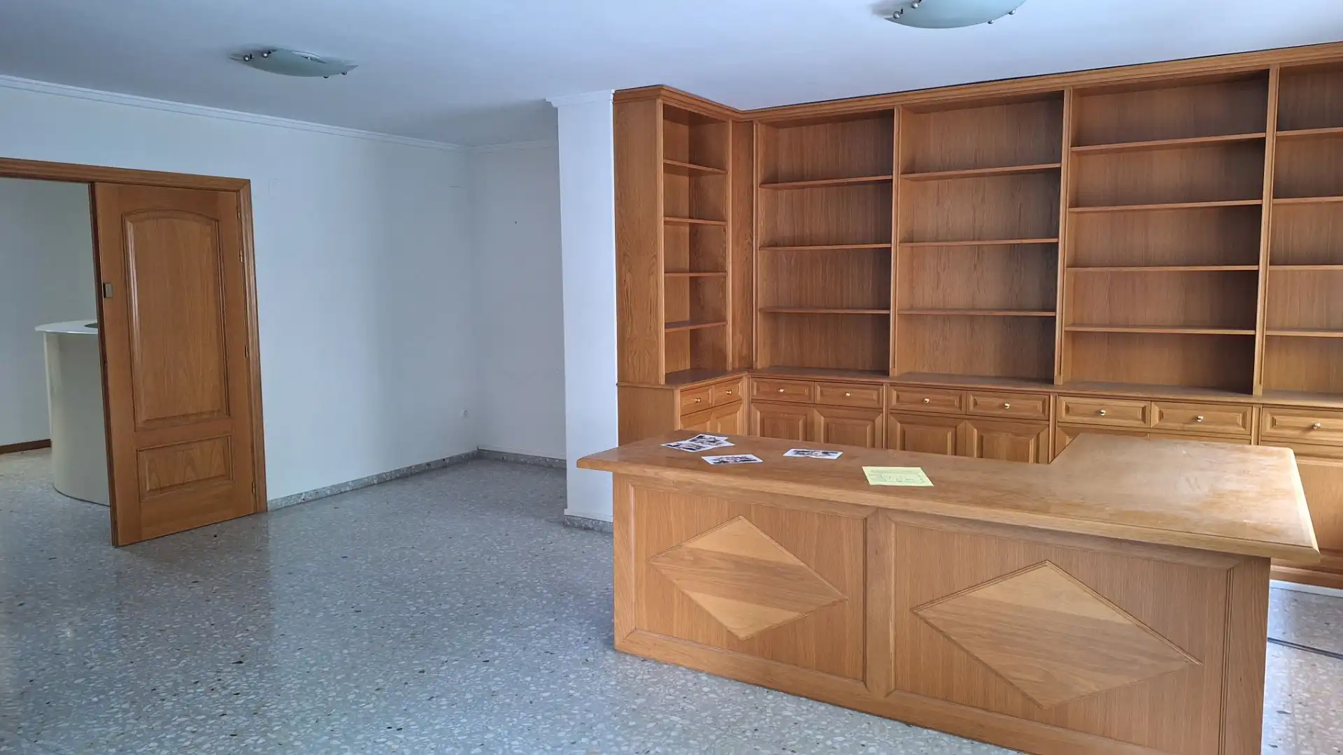 Oficina de alquiler en Oliva con Aire acondicionado y Terraza