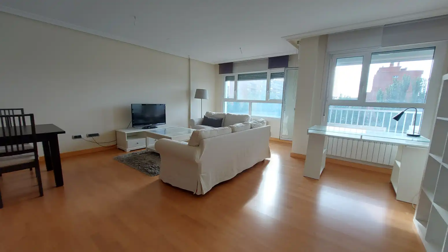 Sala de estar de Piso en venta en  Logroño con Aire acondicionado, Calefacción y Trastero
