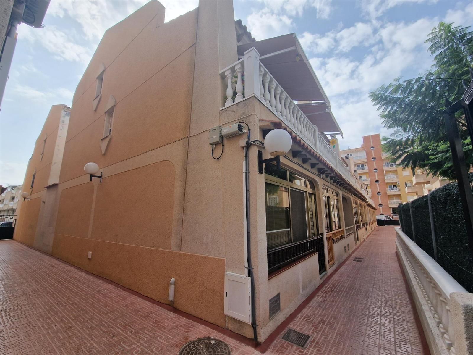 Single-family semi-detached for sale in Calle de la Barraca, Avenida Habaneras - Curva de Palangre