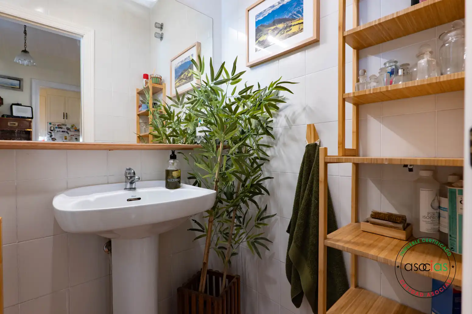Bany de Casa o xalet en venda en Siero amb Calefacció, Jardí privat i Parquet