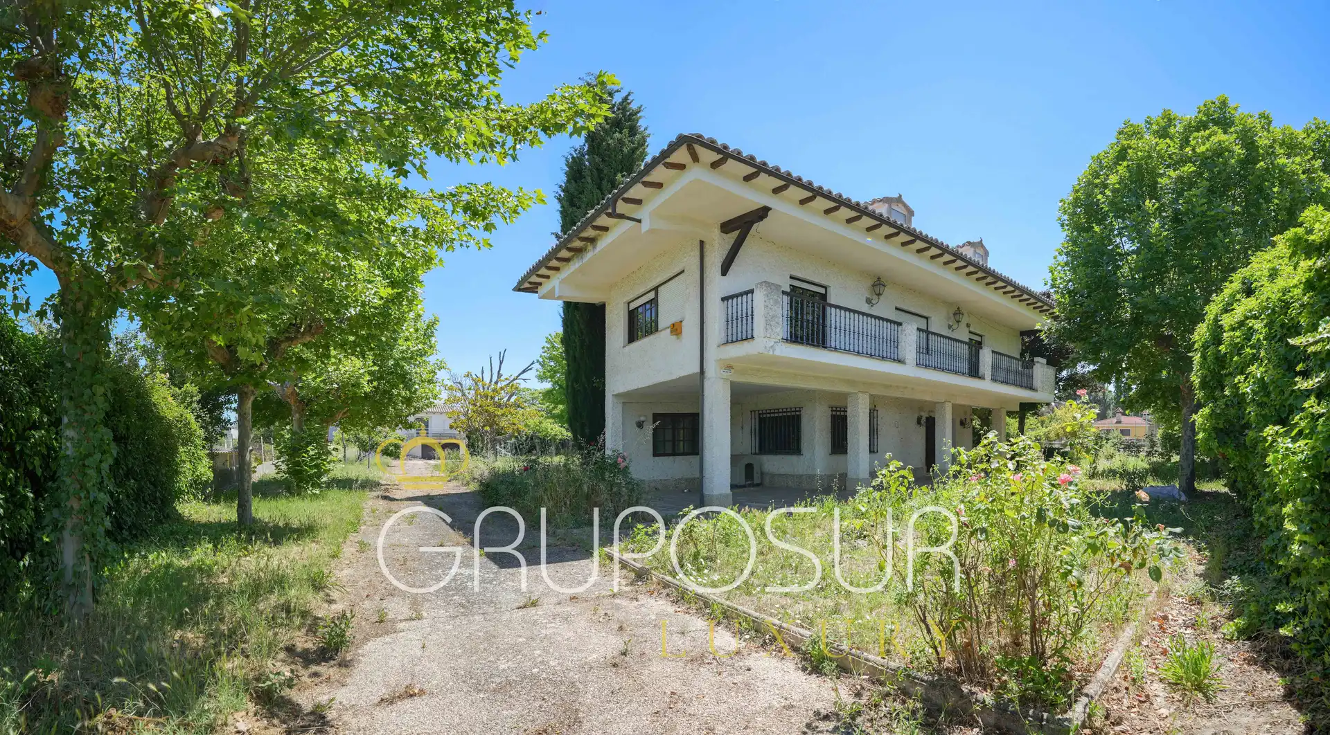 Exterior view of Houses for sale in Valladolid Capital  with Heating, Private garden and Parquet flooring