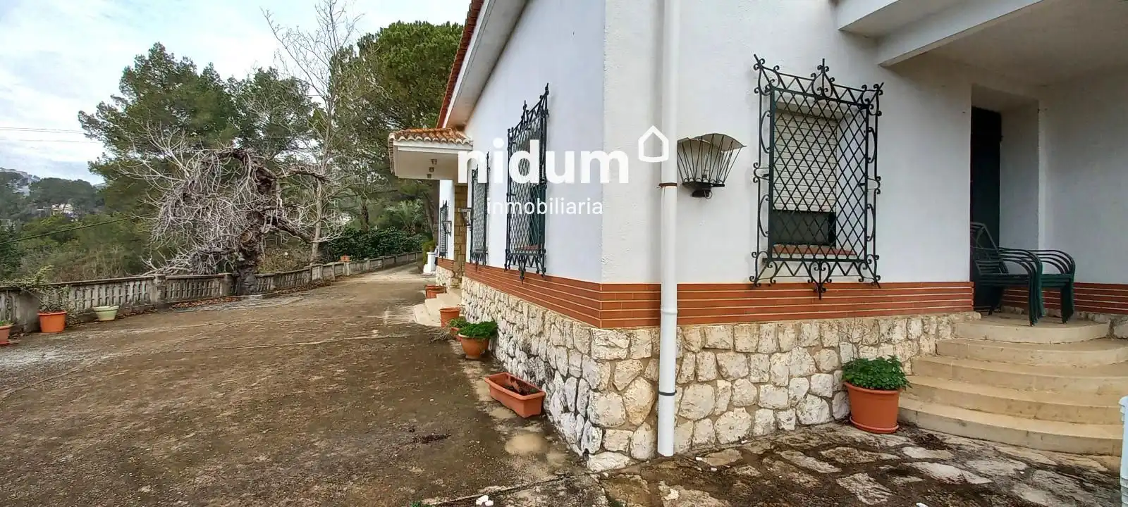 Vista exterior de Casa o xalet en venda en Xàtiva amb Aire condicionat, Traster i Piscina
