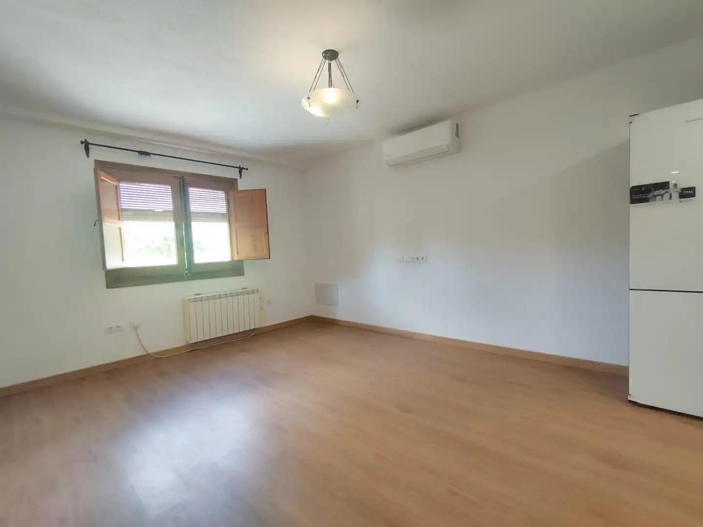 Habitación de Piso de alquiler en Alcalá de Henares con Aire acondicionado y Calefacción