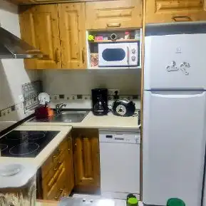 Cuina de Casa o xalet en venda en Aldeanueva de la Vera amb Moblat