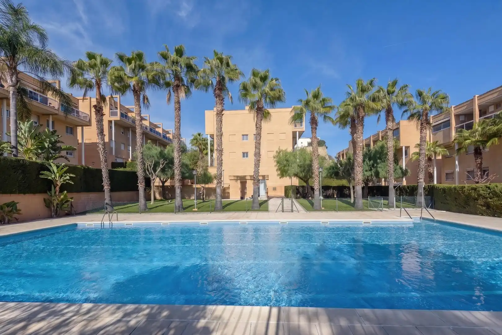 Piscina de Dúplex en venda en Tarragona amb Aire condicionat, Calefacció i Jardí privat