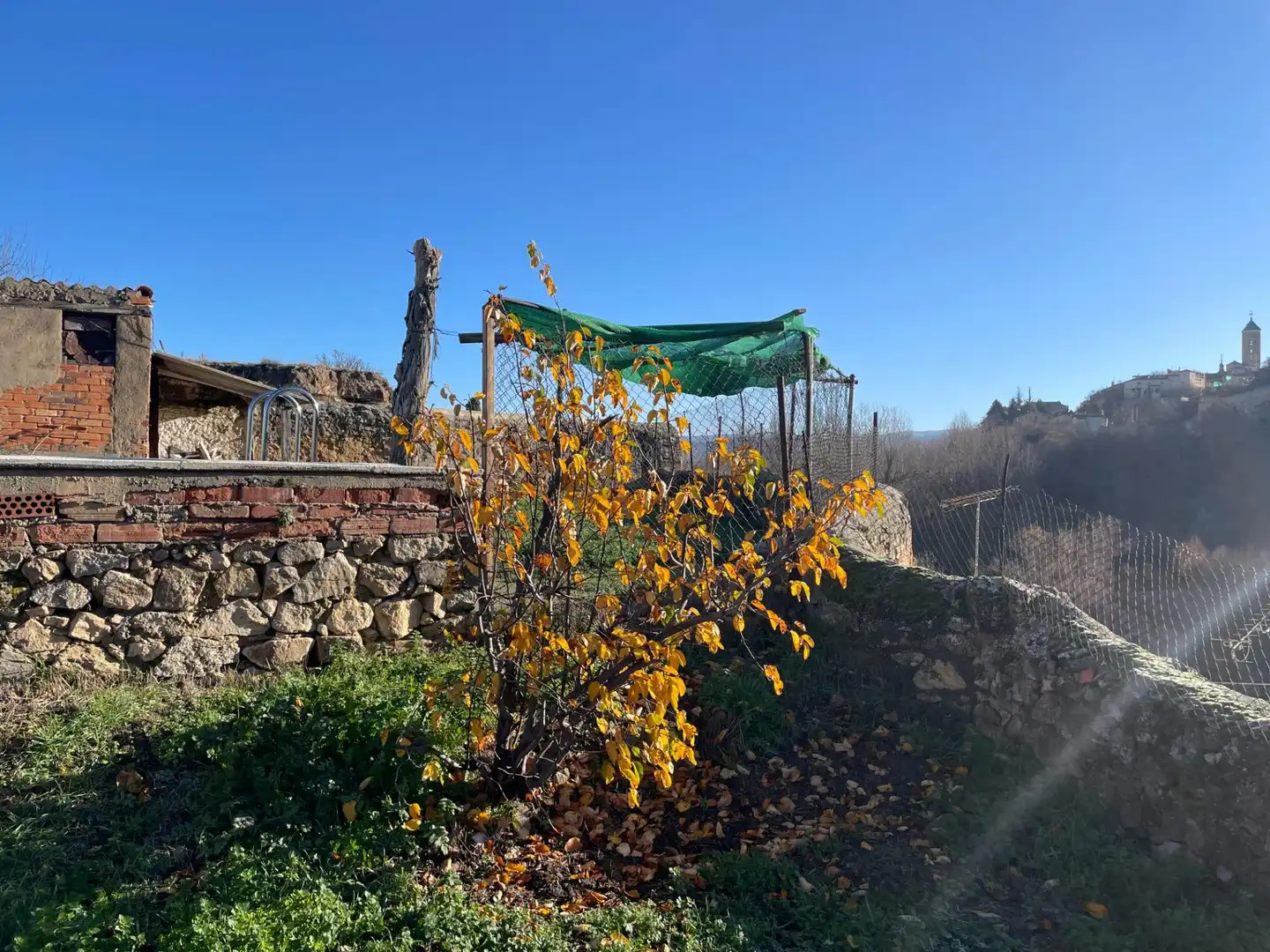 Jardí de Finca rústica en venda en Segovia amb Jardí privat, Traster i Piscina