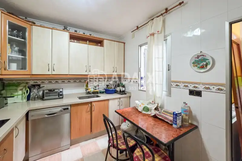 Kitchen of Houses for sale in Úbeda  with Air Conditioner, Heating and Terrace