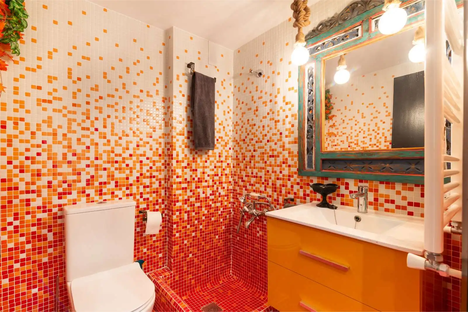 Bathroom of Attic for sale in Madrid  with Heating, Terrace and Storage room