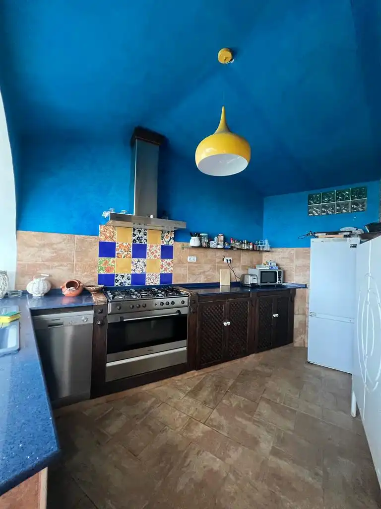 Cocina de Casa o chalet de alquiler en Salobreña con Aire acondicionado, Jardín privado y Parquet